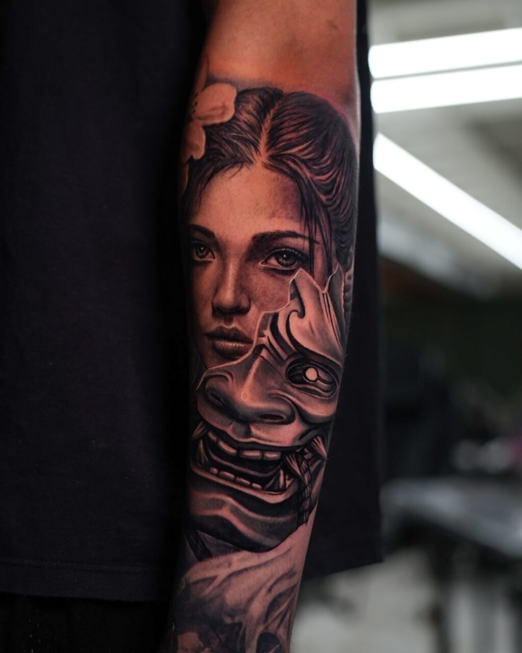 Instagram post from alex.g.tattoos. This post is in position 0.