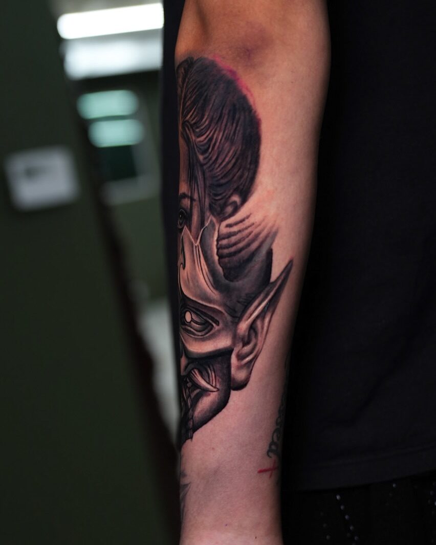 Instagram post from alex.g.tattoos. This post is in position 2.