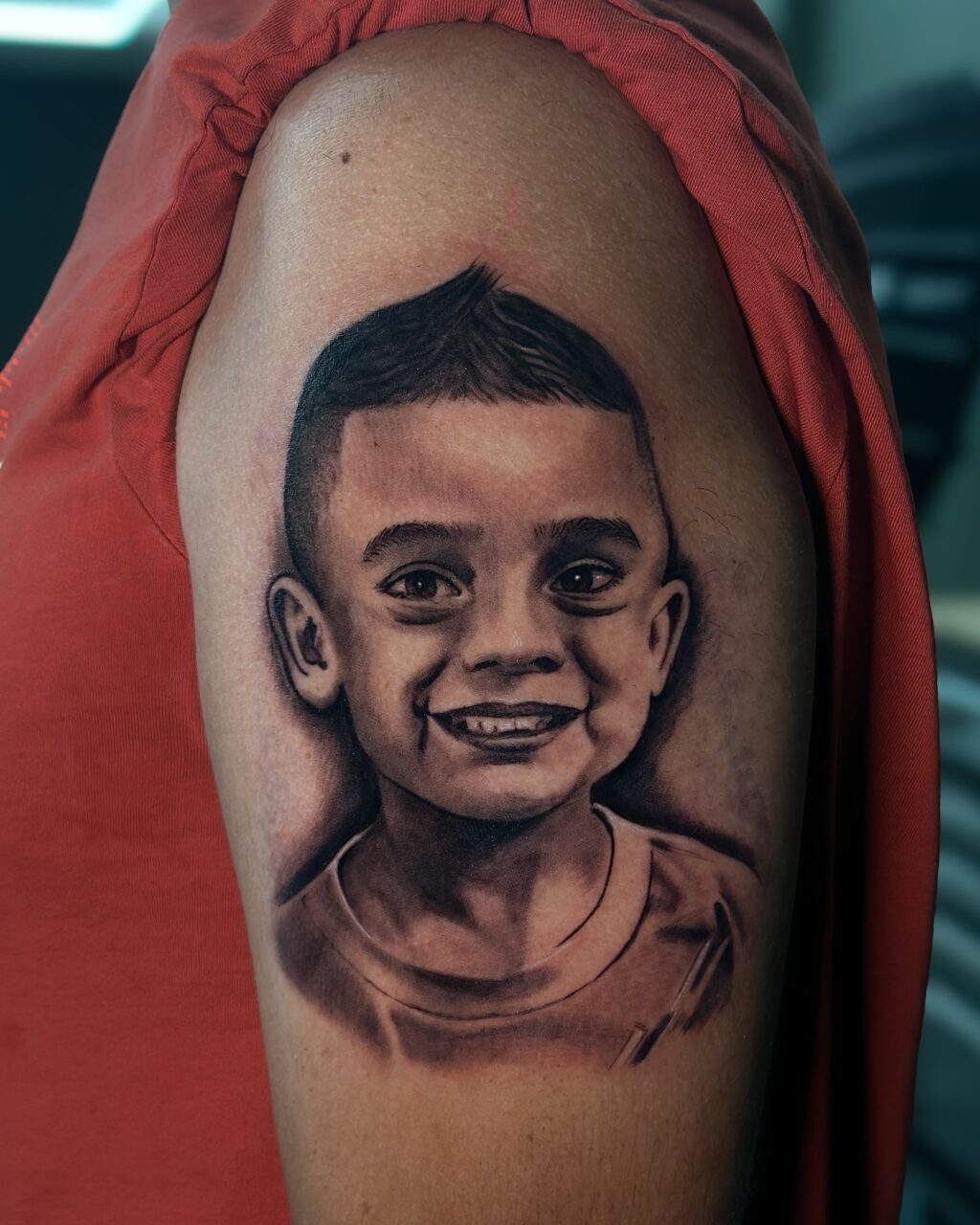 Instagram post from alex.g.tattoos. This post is in position 0.