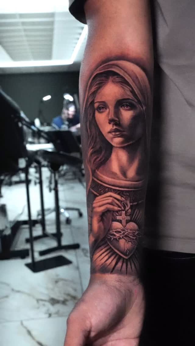 Instagram post from alex.g.tattoos. This post is in position 2.